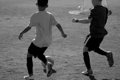 ميلان وإنتر يلا شوتمواجهة أسطورية في الدوري الإيطالي